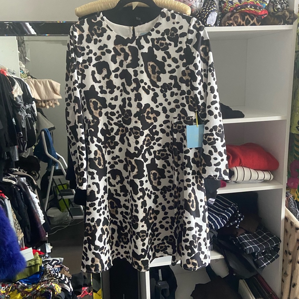 CeCe Leopard Dress new with tag